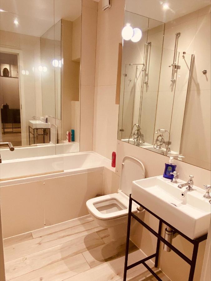 Kensington Garden Suite - 2 Bedrooms 런던 외부 사진